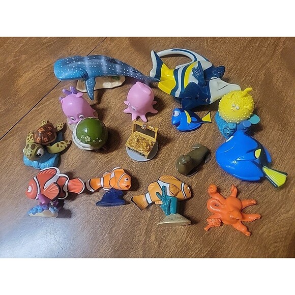 Disney Pixar Finding Dory Nemo Action Figure Lot Cake Toppers - Picture 1 of 8